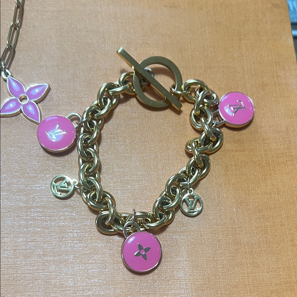 Louis Vuitton Gold and Pink Charm Necklace/bracelet bundle - Picture 2 of 3